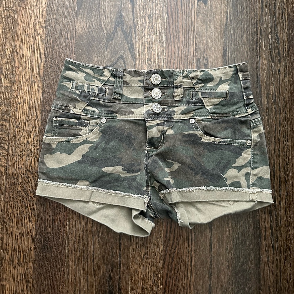 3/$12. Rue 21. High Waist Camo Shorts. Size 5/6.
